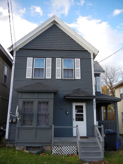 Building Photo - 140 Colchester Ave Rental