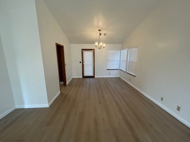 Photo - 6010 W Cambridge Ave