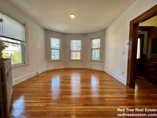 Photo - 29 Woodlawn St Unit 1