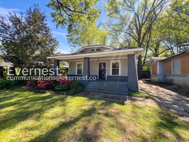 Building Photo - 1489 Faxon Ave