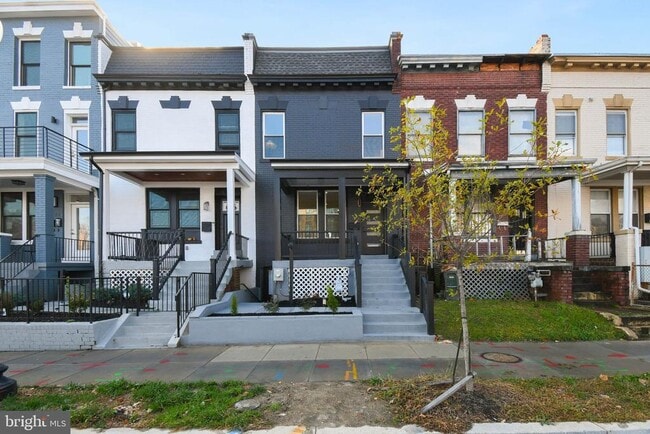 Photo - 517 Florida Ave NE