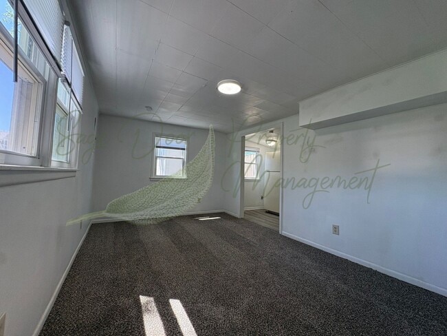 Photo - CHARMING STUDIO HOME!!!!