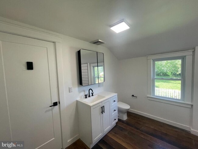 250 Lenni Rd