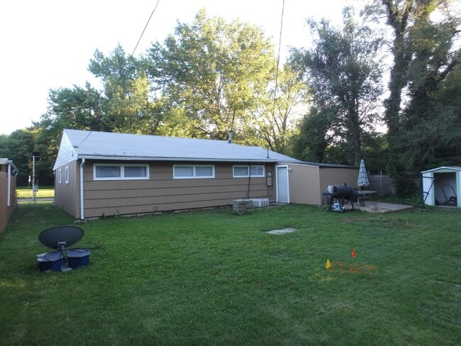 Photo - 1548 SW Shunga Dr