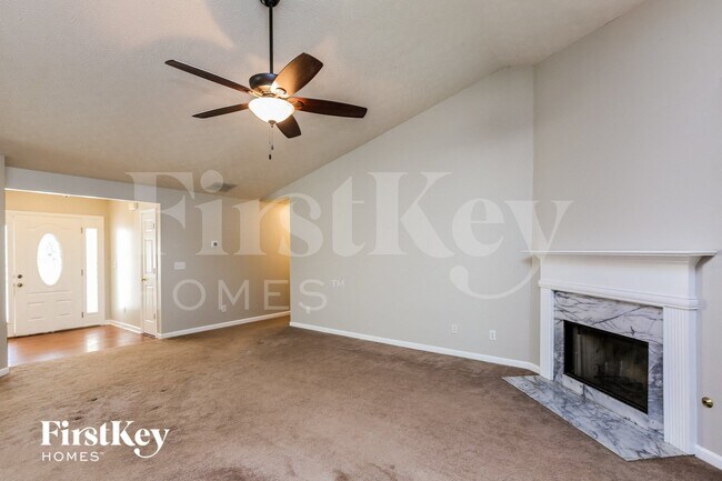 Photo - 1893 Brittlebank Ln