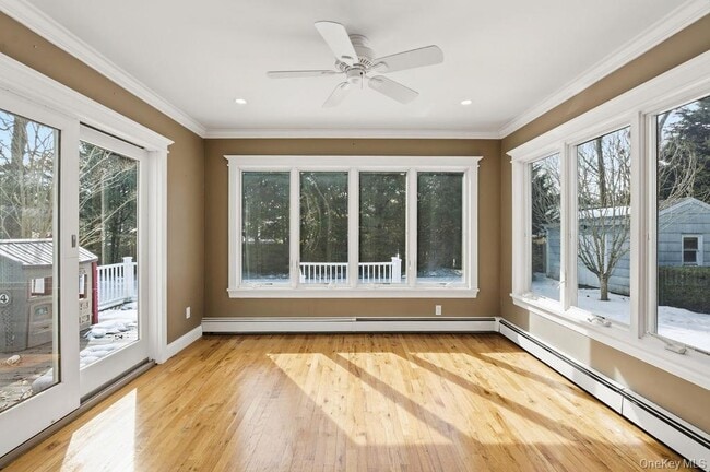 Photo - 19 Howell Ln