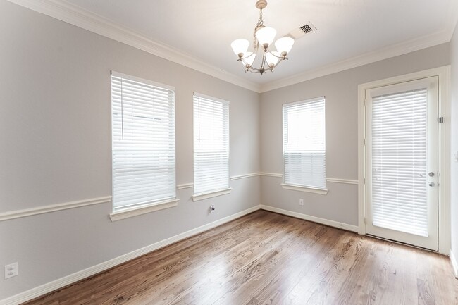 Photo - 3215 Holly Thicket Dr