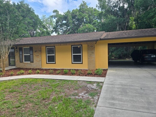 Near Stetson and Downtown! - Near Stetson and Downtown!
