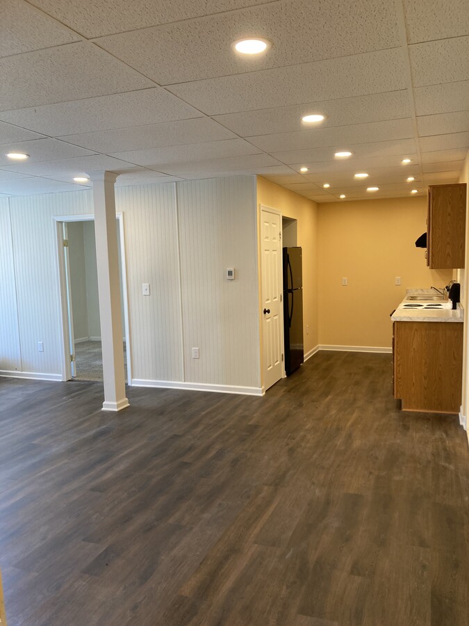 Photo - 109 E Main St Apartments
