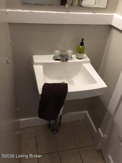 Photo - 3903 Kennison Ave