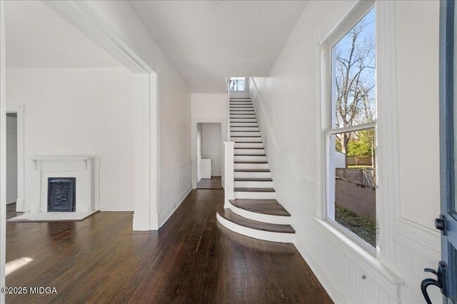 Photo - 170 Rogers Ave