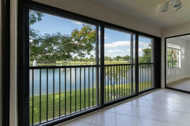 Photo - 22791 Trelawny Ter Unit F