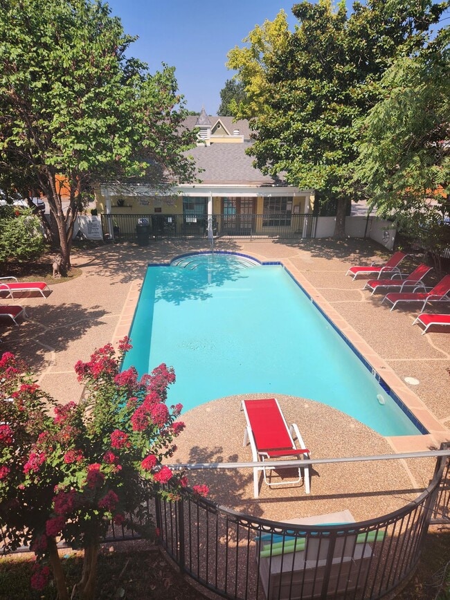 Photo - NOW LEASING 2 BEDROOM Unit 018