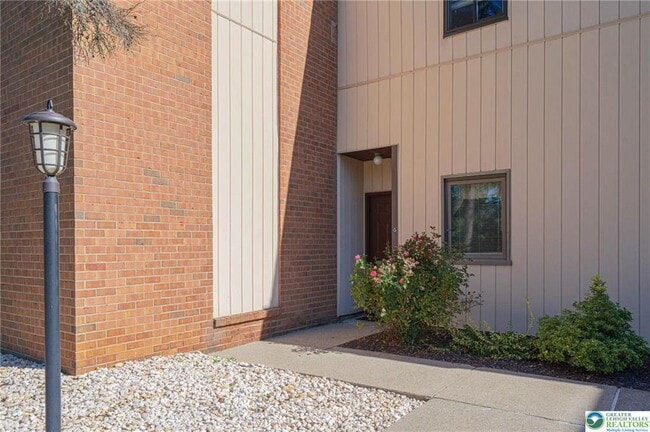 Photo - 997 Village Round Unit 104