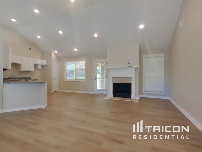 Photo - 57 Bishop Mill Dr NW