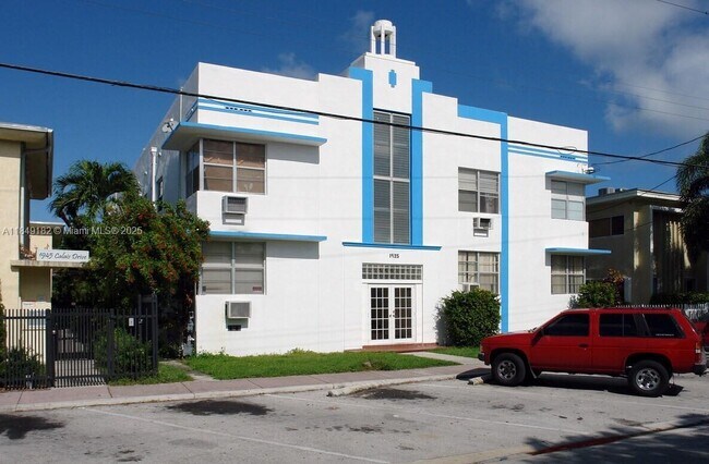Building Photo - 1935 Calais Dr Unit 208 Rental