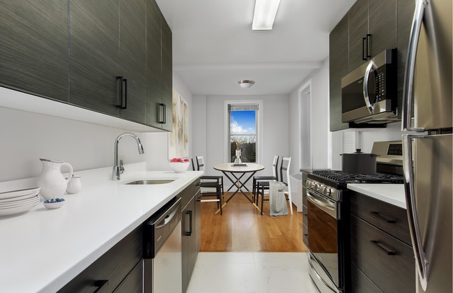 Photo - Pelham Park View