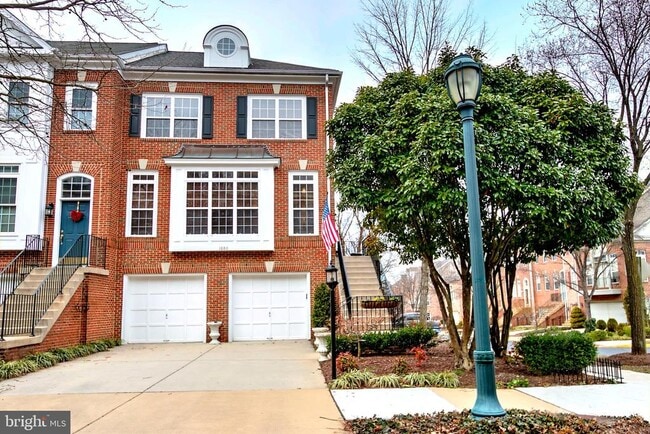 Building Photo - 1880 Crescent Park Dr Rental