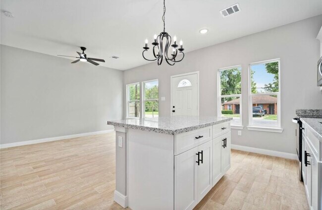 Photo - 4506 Phlox St