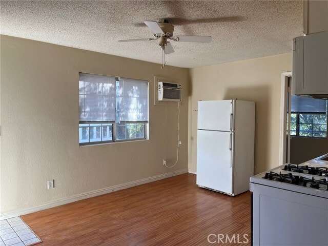 Photo - 34655 Borchard Rd