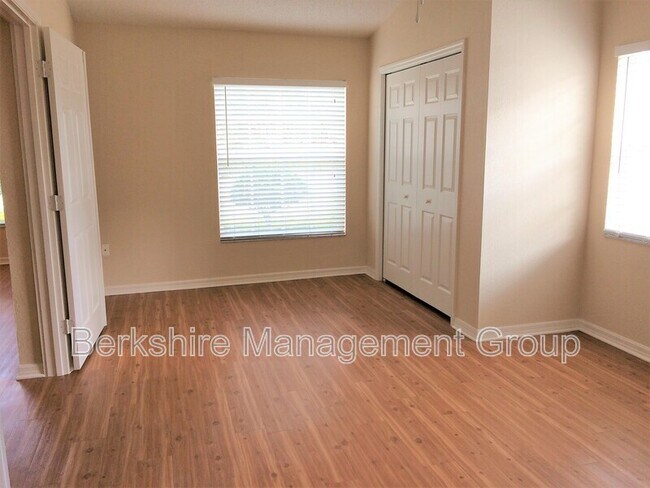 Photo - 1106 Brook Meadow Dr