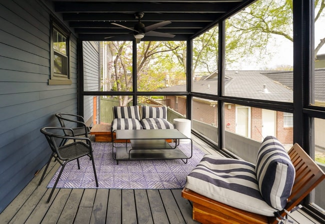 Photo - 905 Phillips St