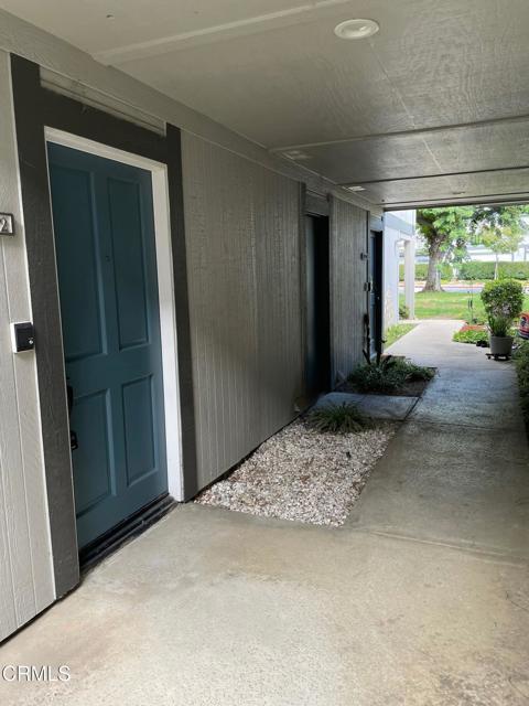 Building Photo - 6443 Stoney View Ln Unit 2