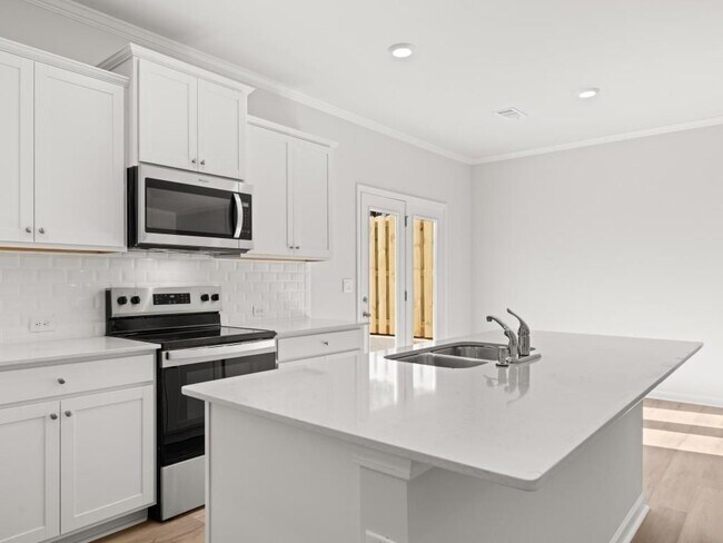 Photo - 102 Hughes Pl Dr