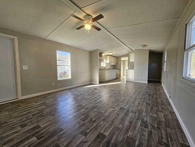 Photo - 210 Jamback Rd