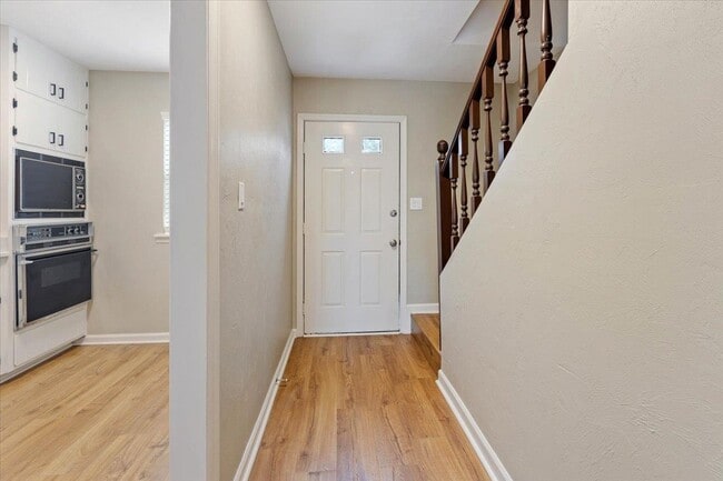 Photo - 1573 Jacks Dr