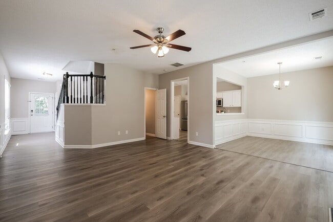 Photo - 191 Regent Pl