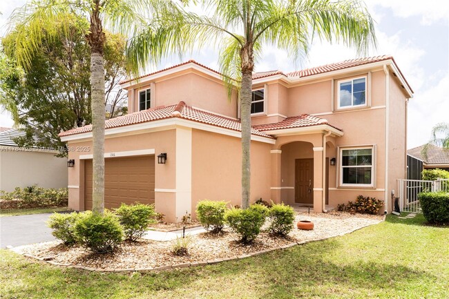 Photo - 1306 Banyan Way House