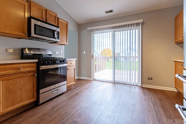 Photo - 3321 Bromley Ln