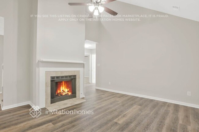 Photo - 1052 Autumn Crest Dr