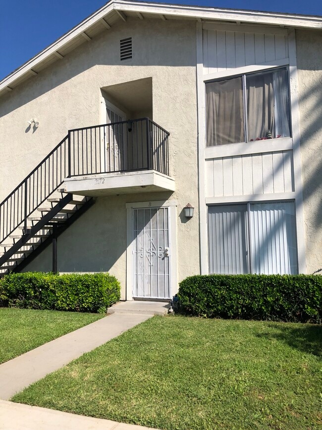 Photo - 2172 Olive Ave Apartamentos Unidad #B