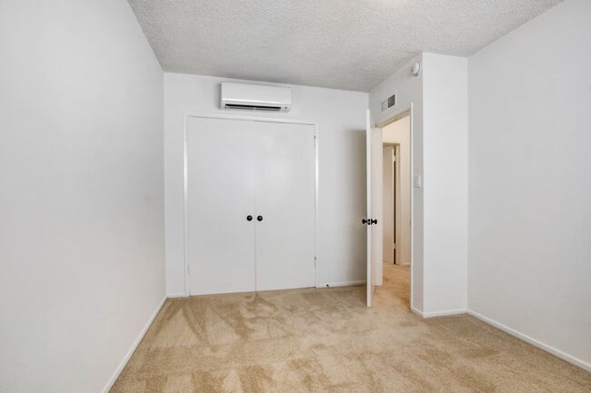Photo - 1047 2nd St Unidad 7