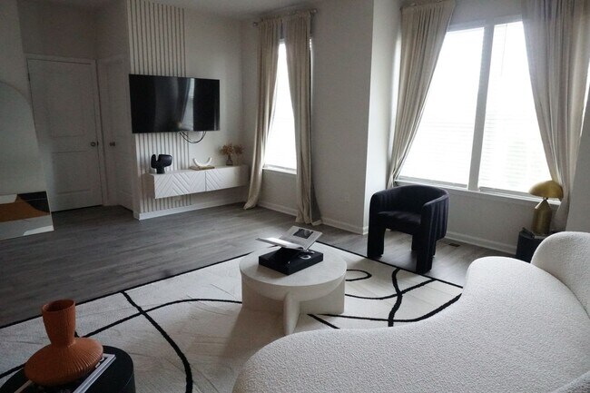 Photo - 9715 Summerton Dr