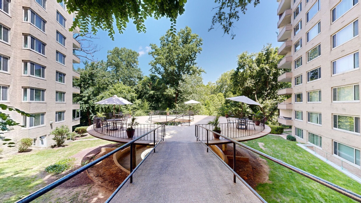 Photo - The Woodner Apartments