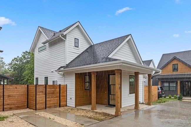 Building Photo - 7706 Watson St