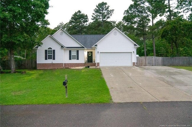Building Photo - 143 Haywood Dr Rental