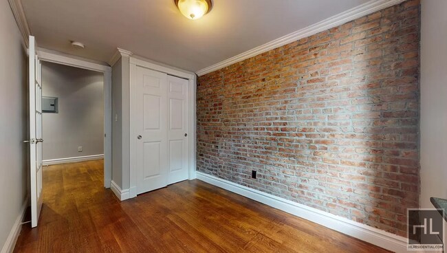 Photo - West 14th Street Unidad 01B