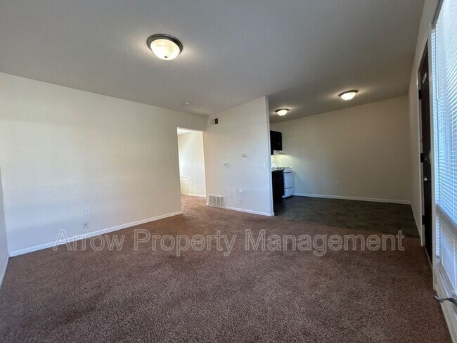 Photo - 1414 Oakland Rd NE