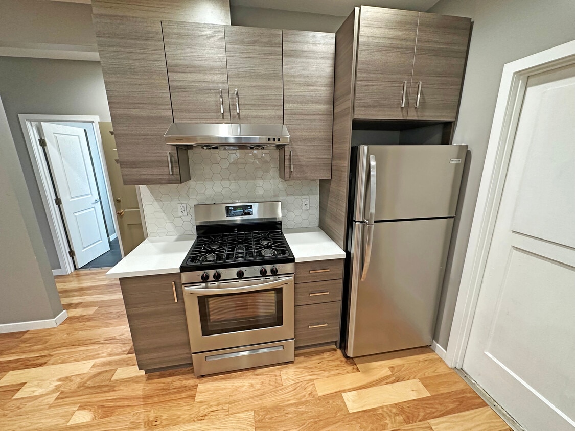 Photo - 1637 Hyde St (San Francisco, CA)