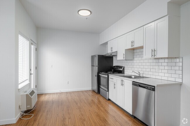 Studio - 456SF - Kitchen