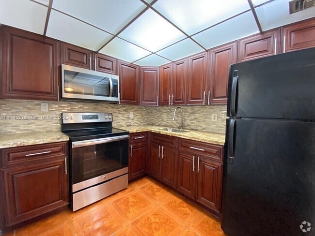 Building Photo - 15600 NW 7th Ave Unit 520 Rental