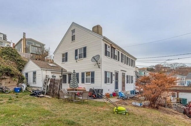 Photo - 6 Herrick Ct Unit 1