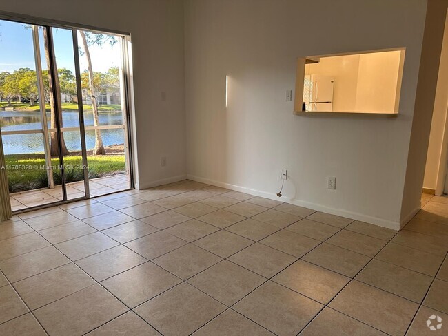 Building Photo - 631 Cypress Lake Blvd Unit M17 Rental