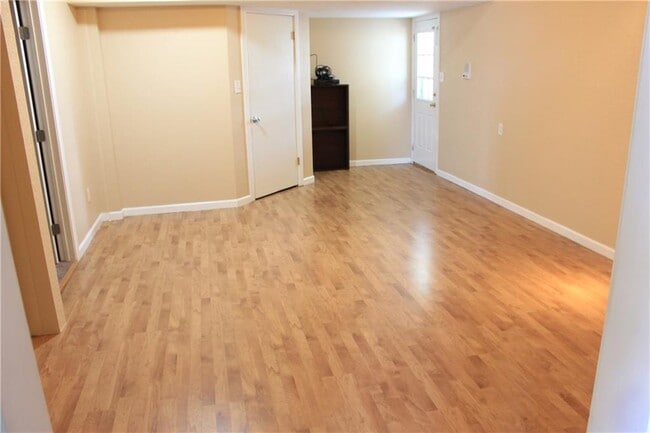 Photo - 6 Fairview Dr