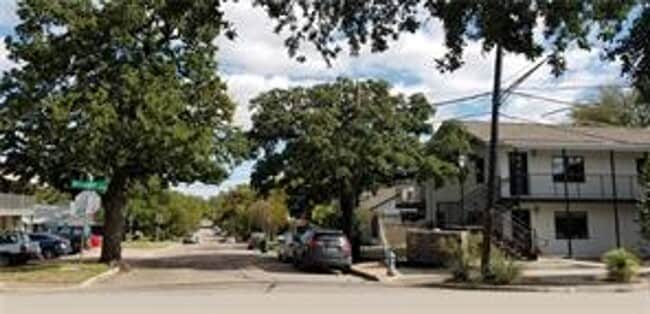 Photo - 103 E 34th St