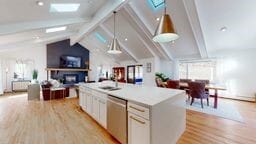Building Photo - 802 Larchmont Rd Rental